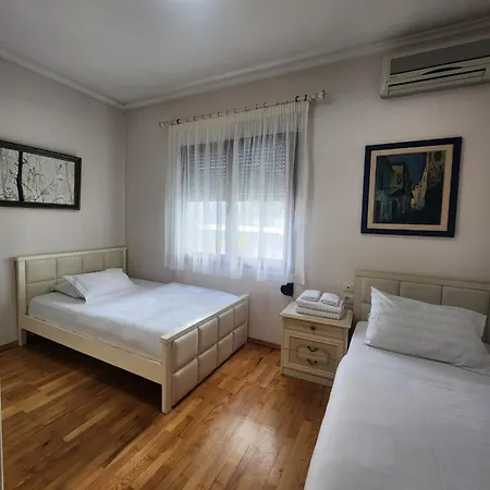 Apartment “stadium” *