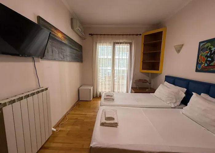 “stadium” Tirana